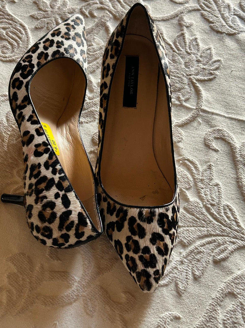 Wild Chick Leopard Pumps